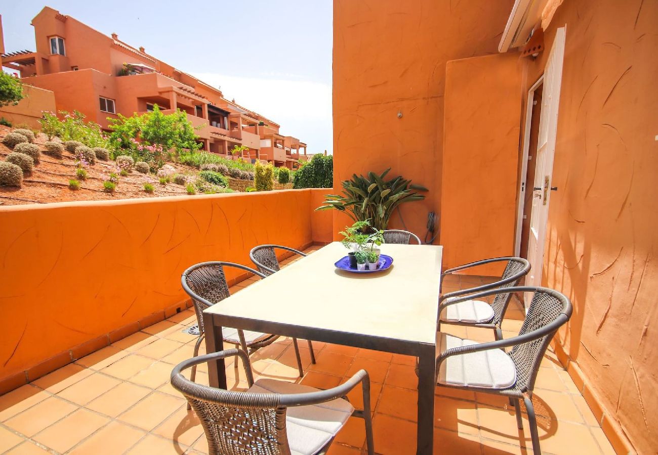 Apartment in Marbella - Lovely 2 bedroom apt near golf Los Lagos Elviria 