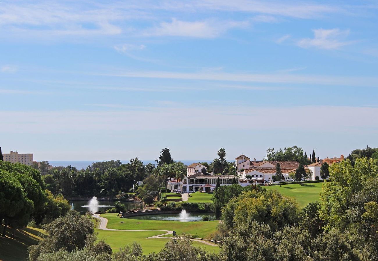 Apartment in Marbella - Lovely 2 bedroom apt near golf Los Lagos Elviria 