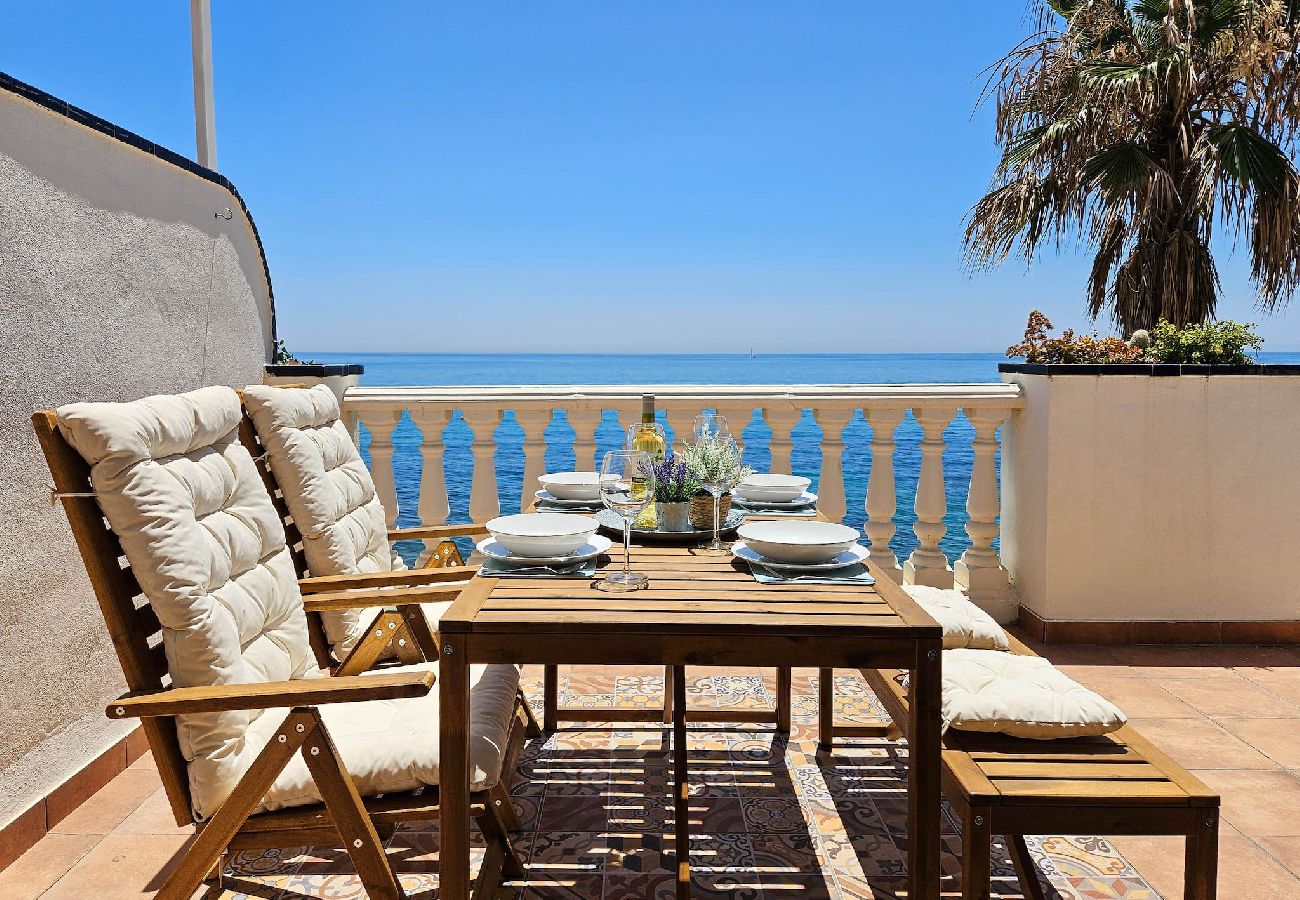 Apartment in Mijas Costa - Two Bed Beachfront Apartment, Panoramic Sea Views 