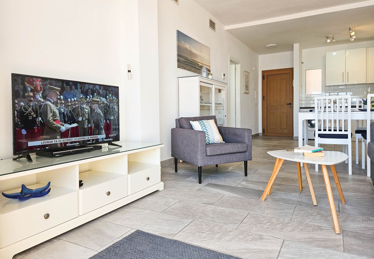 Apartment in Mijas Costa - Two Bed Beachfront Apartment, Panoramic Sea Views 