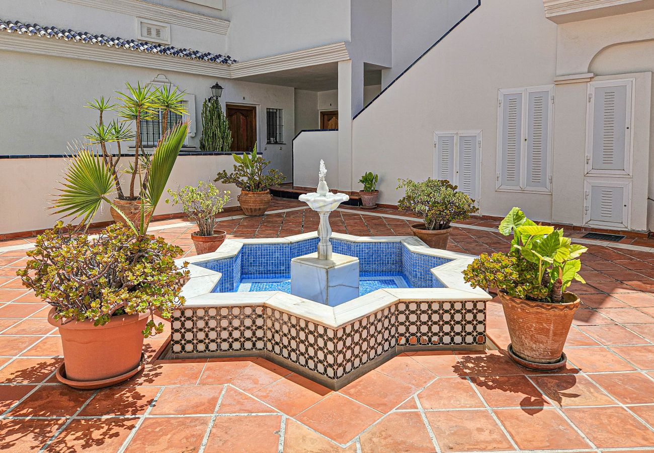 Apartment in Mijas Costa - Two Bed Beachfront Apartment, Panoramic Sea Views 