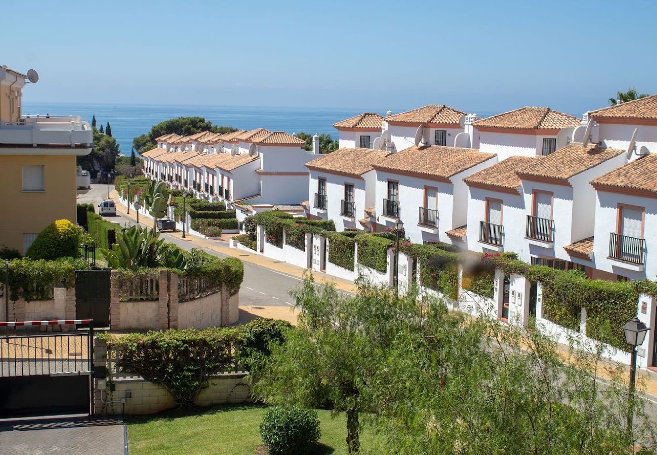 Apartment in Marbella - 2 bed apt in Mimosas Cabopino with sea views 