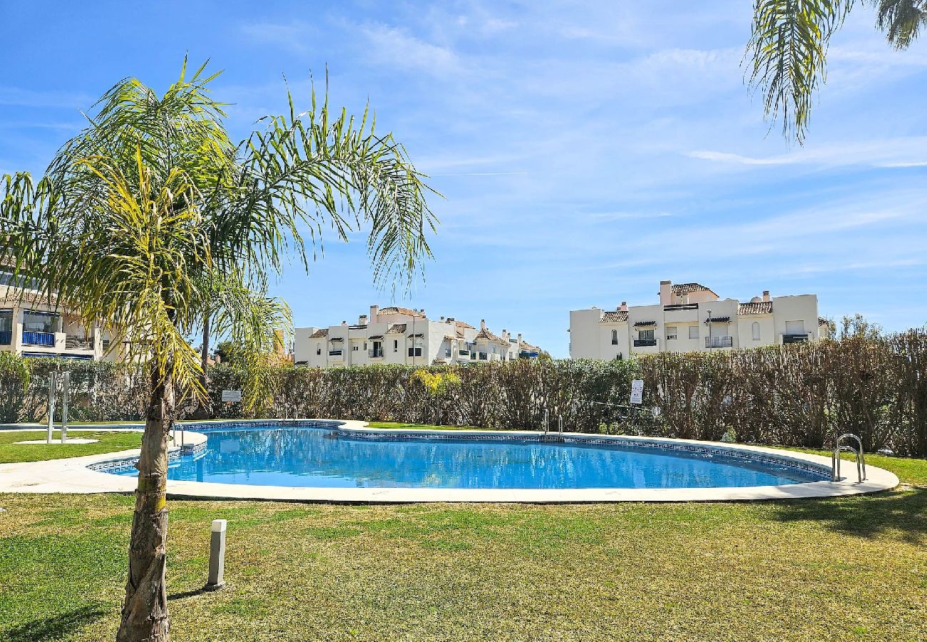 Apartment in Marbella - Lorcrimar III close to Puerto Banus, and the beach 