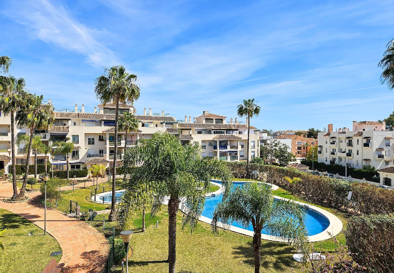 Apartment in Marbella - Lorcrimar III close to Puerto Banus, and the beach 