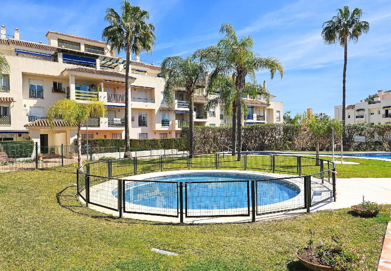 Apartment in Marbella - Lorcrimar III close to Puerto Banus, and the beach 