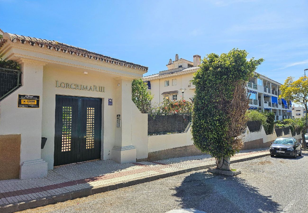 Apartment in Marbella - Lorcrimar III close to Puerto Banus, and the beach 