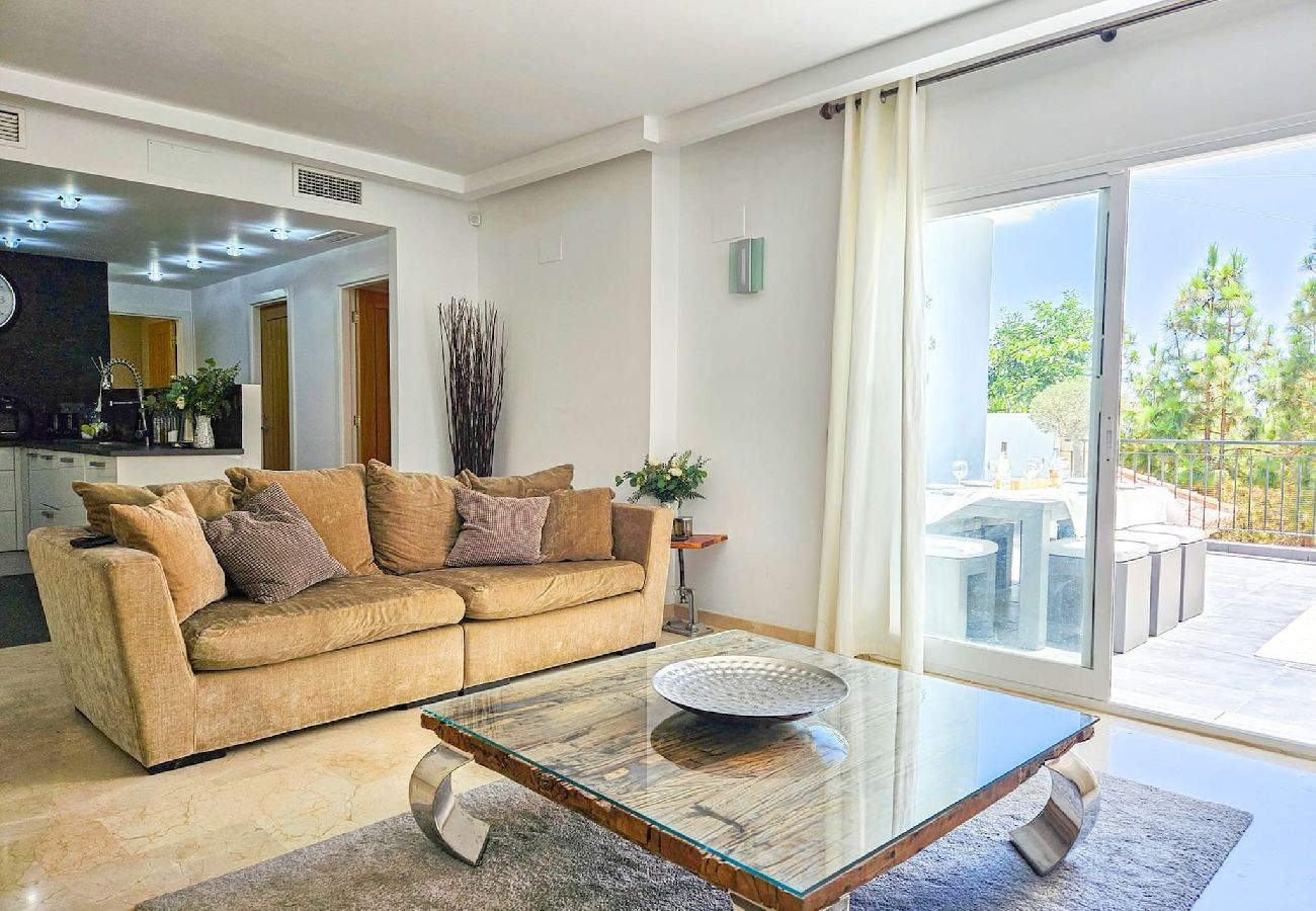 Apartment in Mijas Costa - Amazing 4 bedroom penthouse in El Faro 