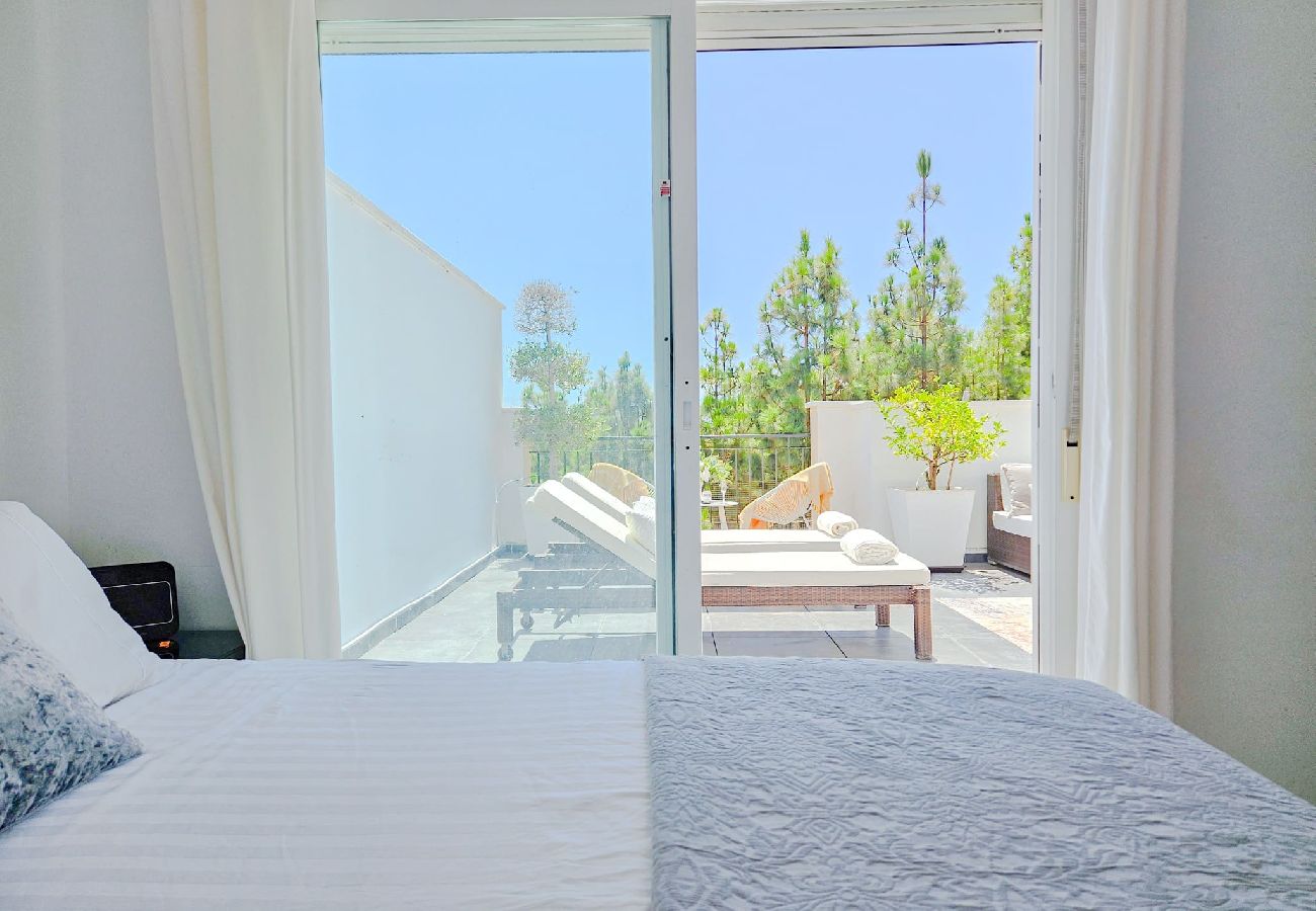 Apartment in Mijas Costa - Amazing 4 bedroom penthouse in El Faro 