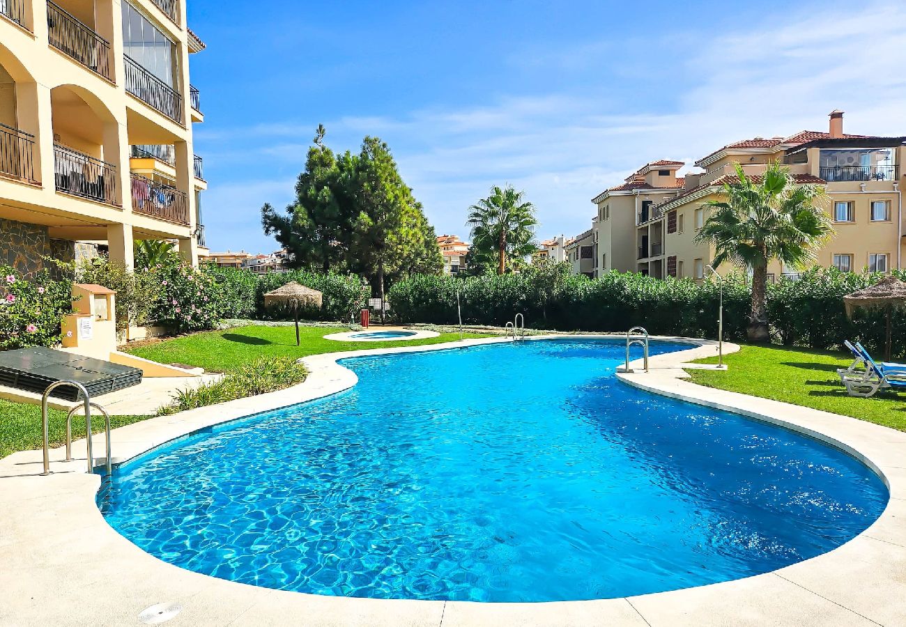 Apartment in Mijas Costa - Amazing 4 bedroom penthouse in El Faro 