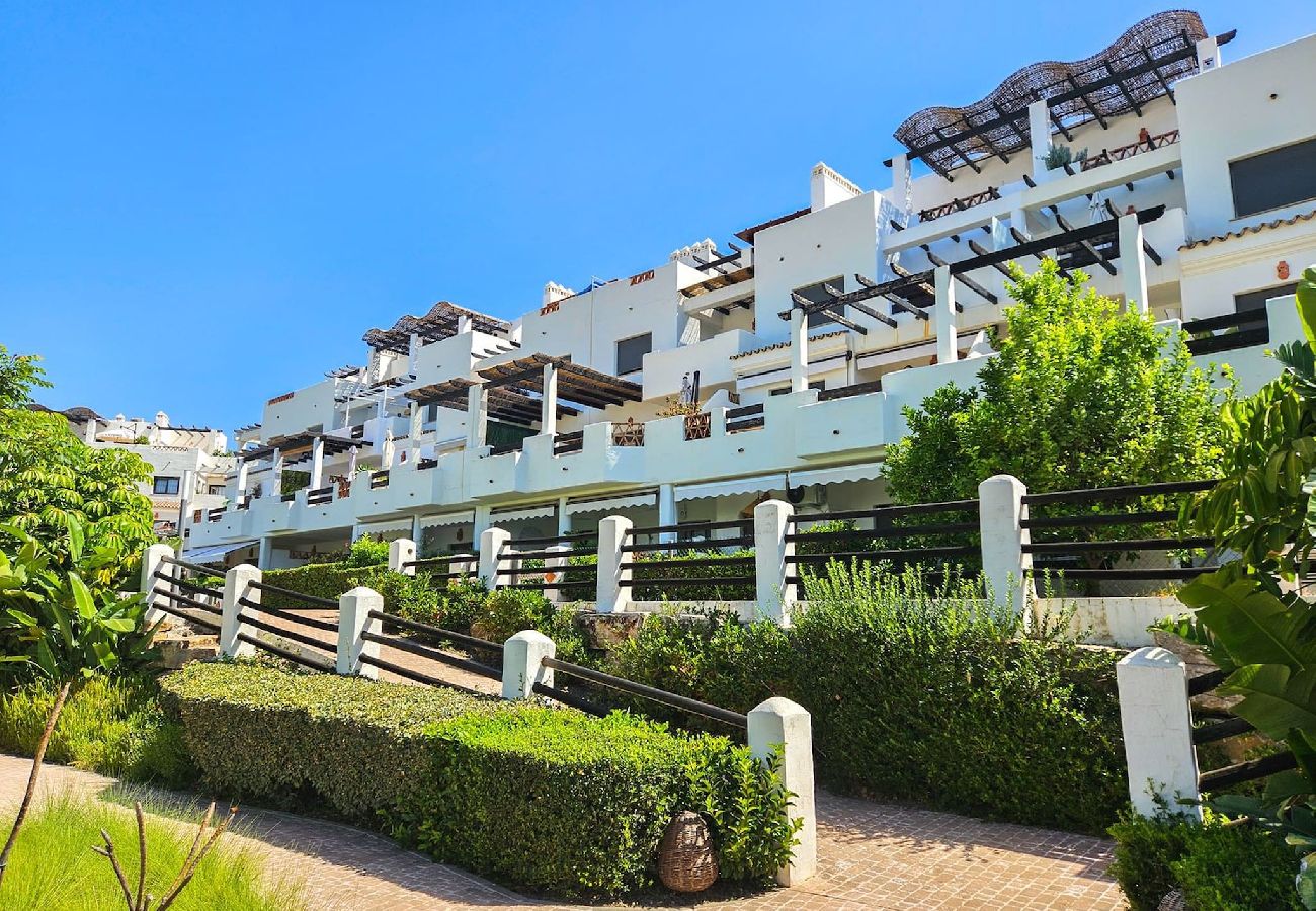 Apartment in Estepona - 2 Bed Duplex in Sunset Golf 