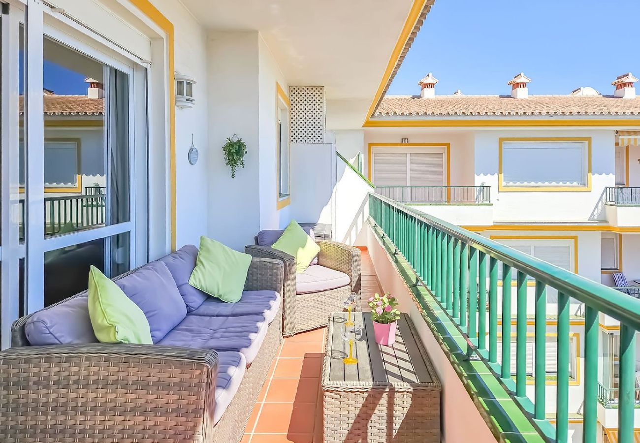 Apartment in La Cala de Mijas - 3 bed penthouse apt La Cala close to beach 