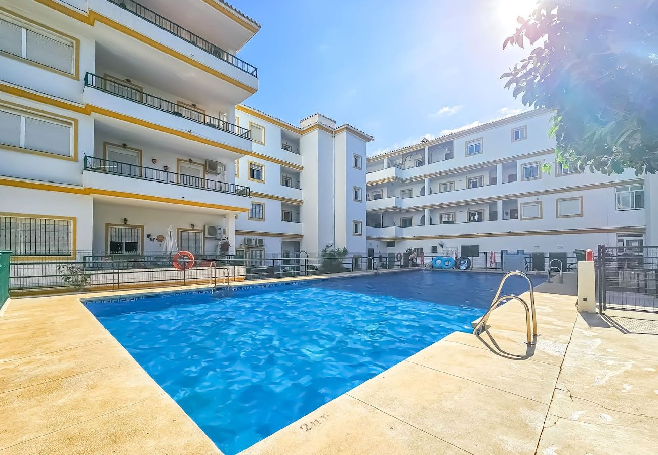 Apartment in La Cala de Mijas - 3 bed penthouse apt La Cala close to beach 