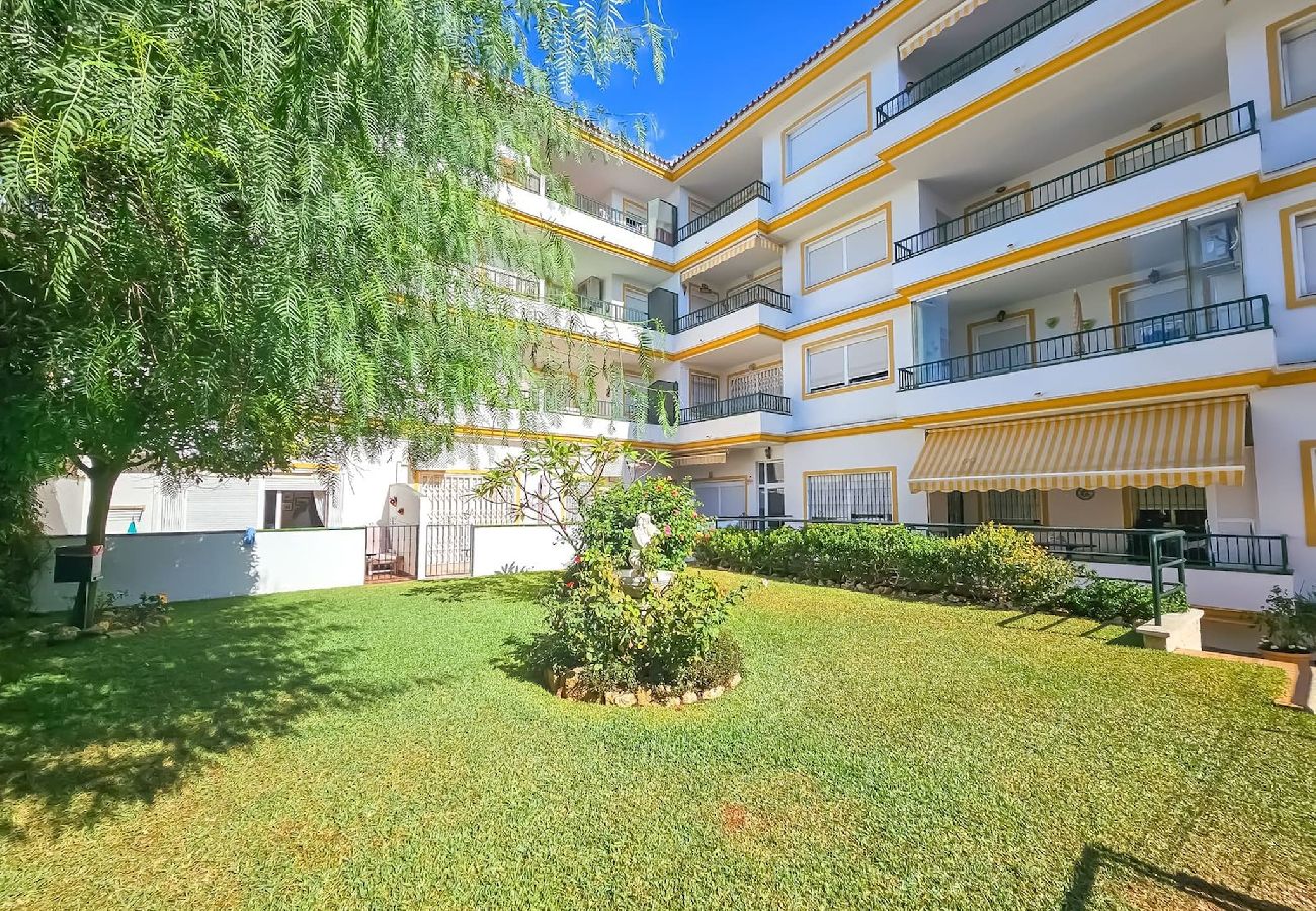 Apartment in La Cala de Mijas - 3 bed penthouse apt La Cala close to beach 