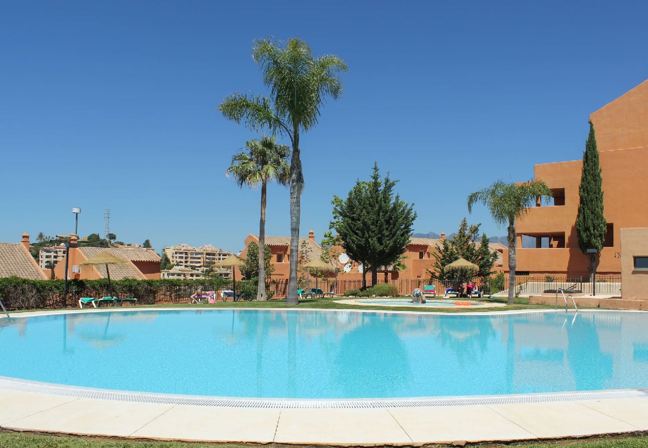 Apartment in Marbella - 1 bed in Los Lagos de Santa Maria, Elviria 