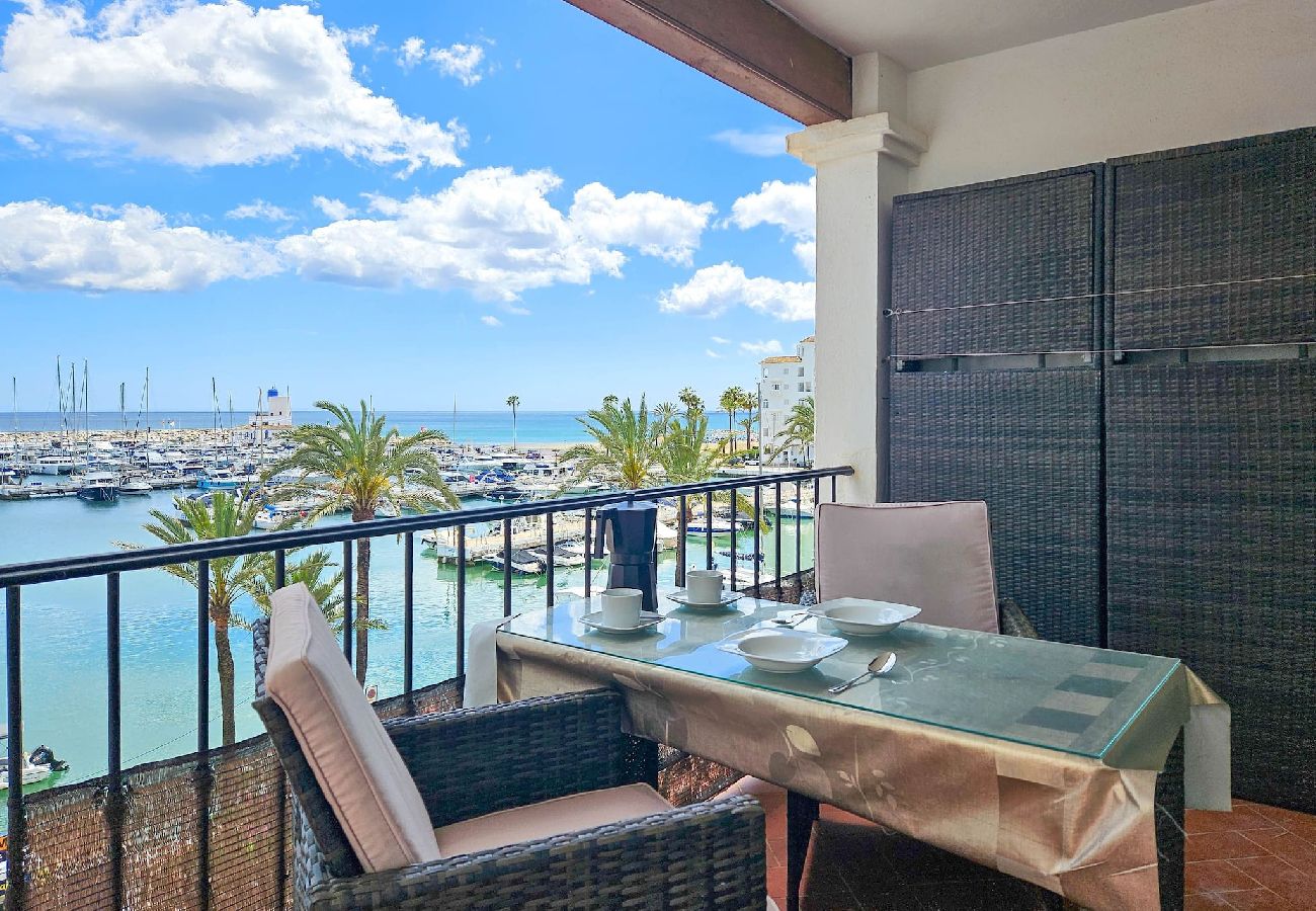 Apartment in Manilva - Overlooking Puerto de Duquesa marina 