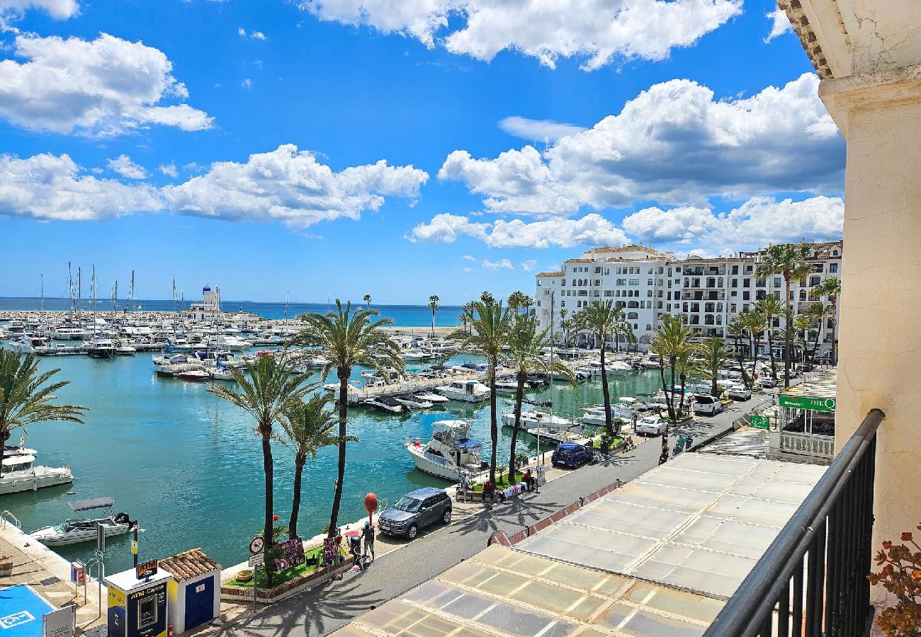 Apartment in Manilva - Overlooking Puerto de Duquesa marina 