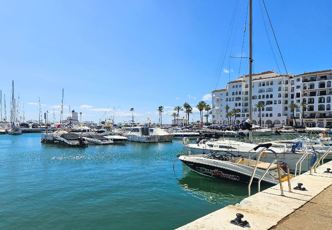 Apartment in Manilva - Overlooking Puerto de Duquesa marina 