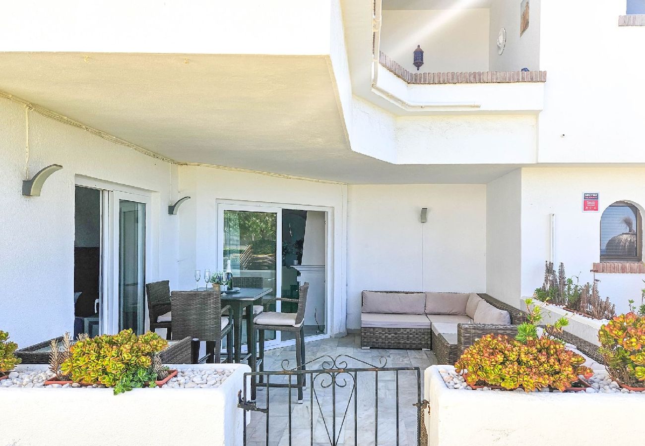 Apartment in La Cala de Mijas - Apartment in Torrenueva close to beach & La Cala 