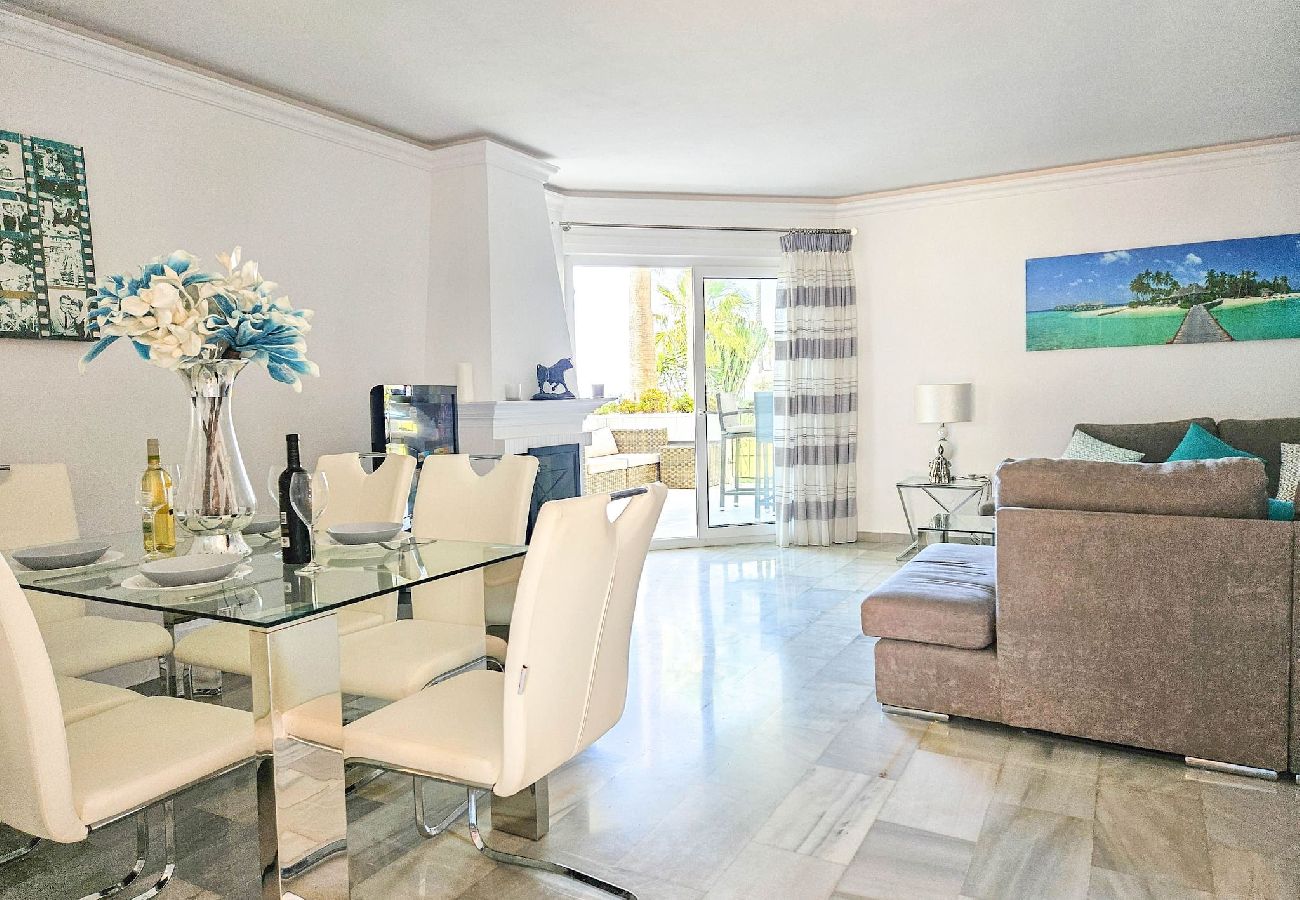 Apartment in La Cala de Mijas - Apartment in Torrenueva close to beach & La Cala 