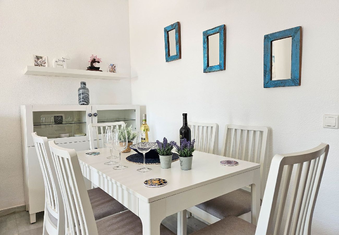 Apartment in Mijas Costa - 600 metre walk to the beach, Riviera del Sol 