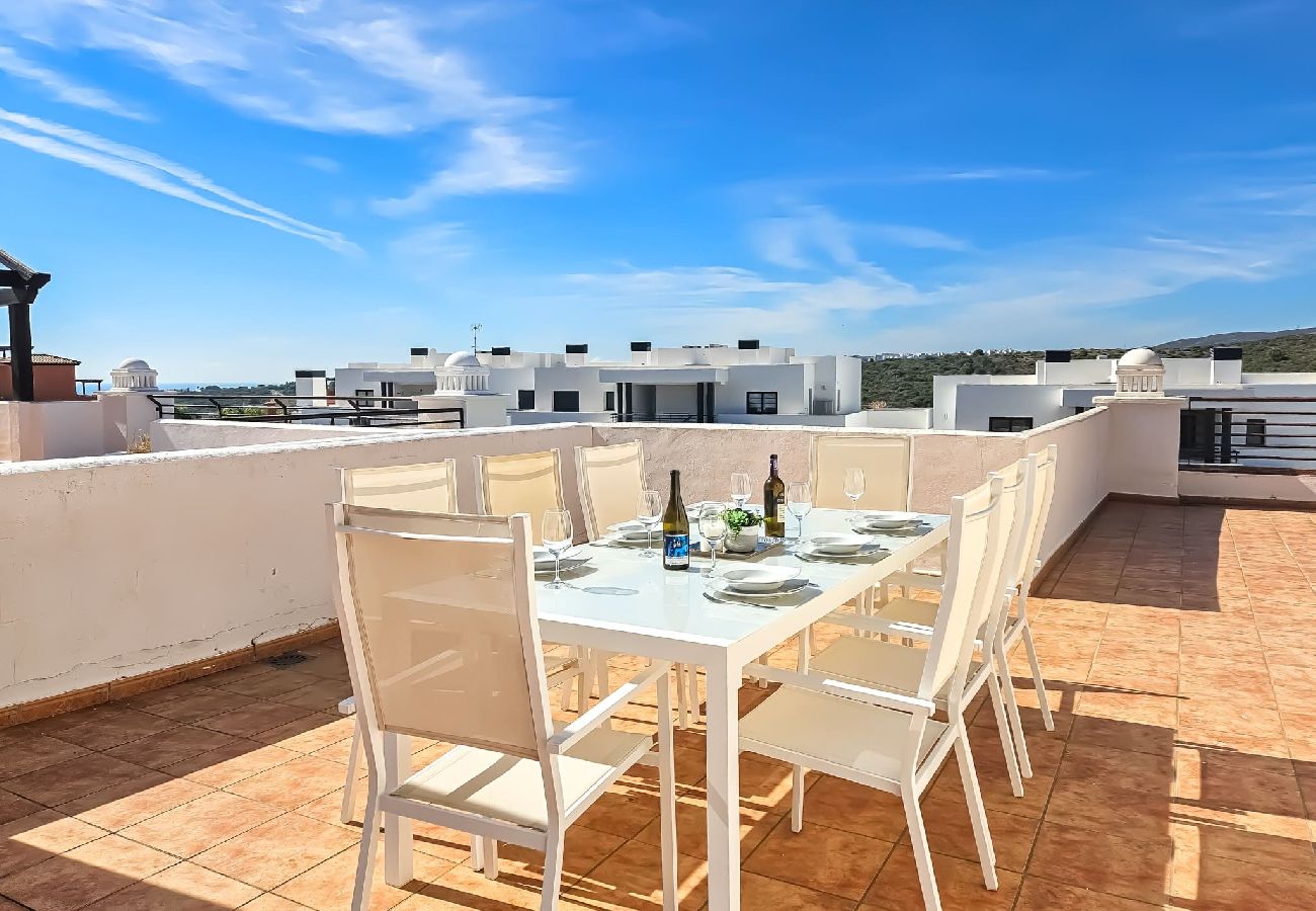 Apartment in Casares - Modern 3 bedroom penthouse in Casares Costa + BBQ 