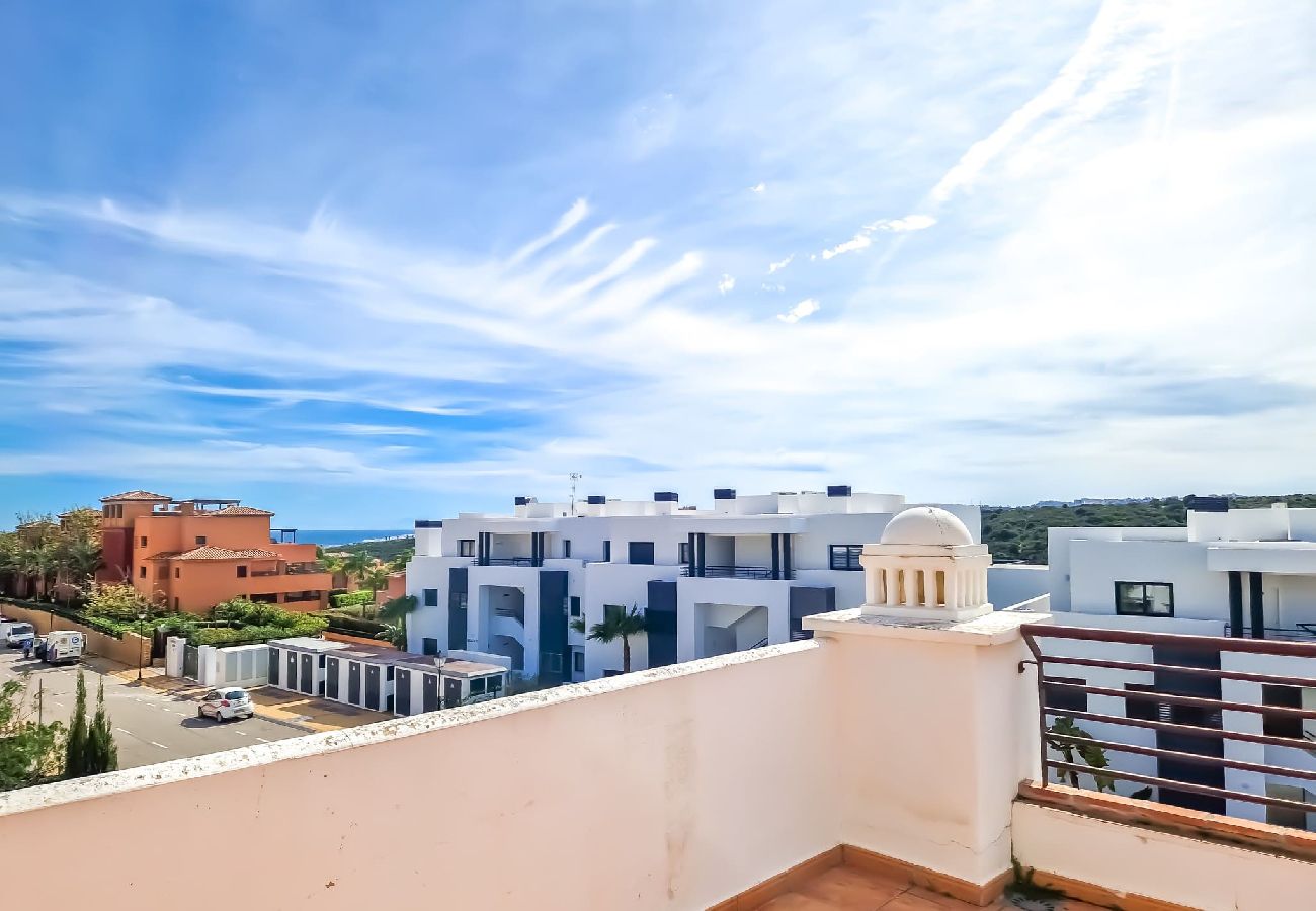 Apartment in Casares - Modern 3 bedroom penthouse in Casares Costa + BBQ 