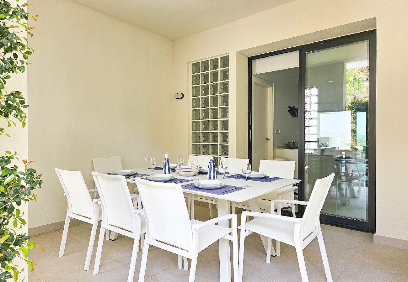 Apartment in Casares - Modern 2 bed ground floor apartment Finca Cortesin 