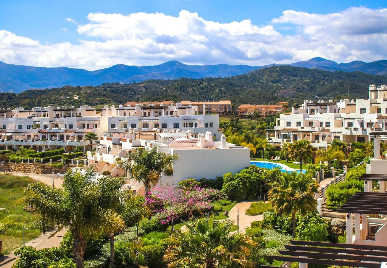 Apartment in Estepona - 2 bed penthouse Sunset Golf La Resina Estepona 