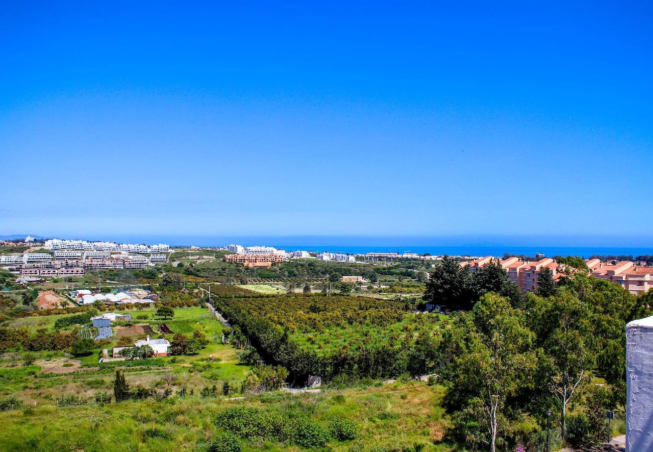 Apartment in Estepona - 2 bed penthouse Sunset Golf La Resina Estepona 