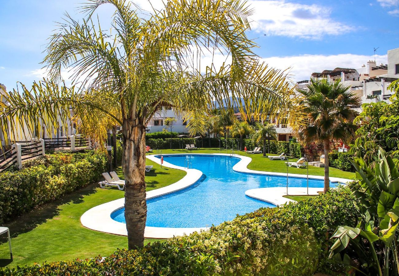 Apartment in Estepona - 2 bed penthouse Sunset Golf La Resina Estepona 