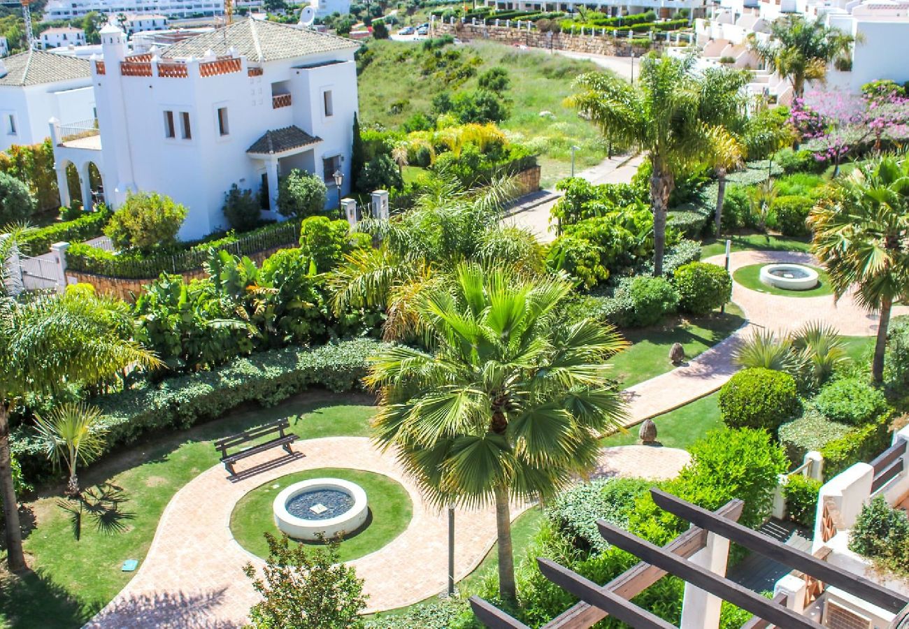 Apartment in Estepona - 2 bed penthouse Sunset Golf La Resina Estepona 