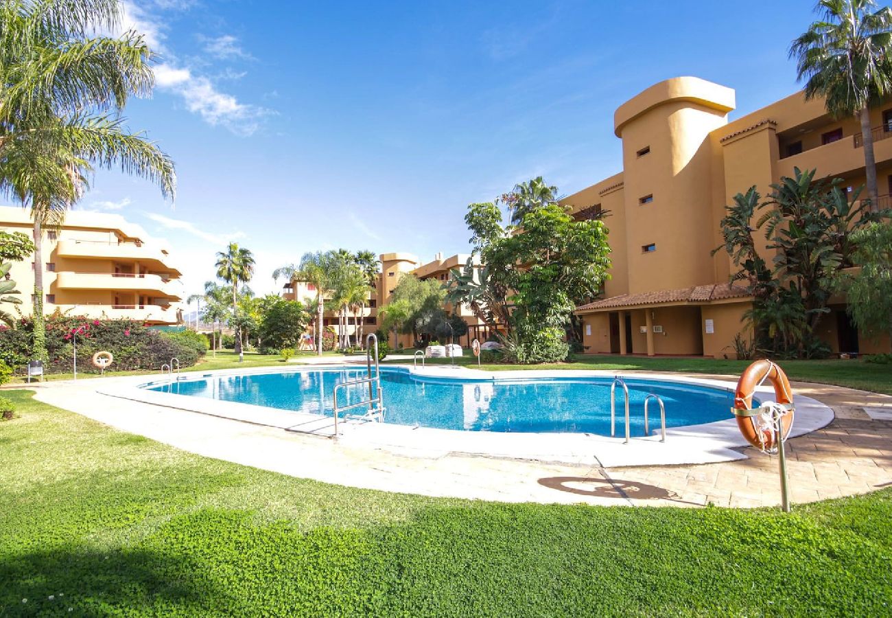 Apartment in La Cala de Mijas - 3 bed, La Cala Azul @ La Cala 