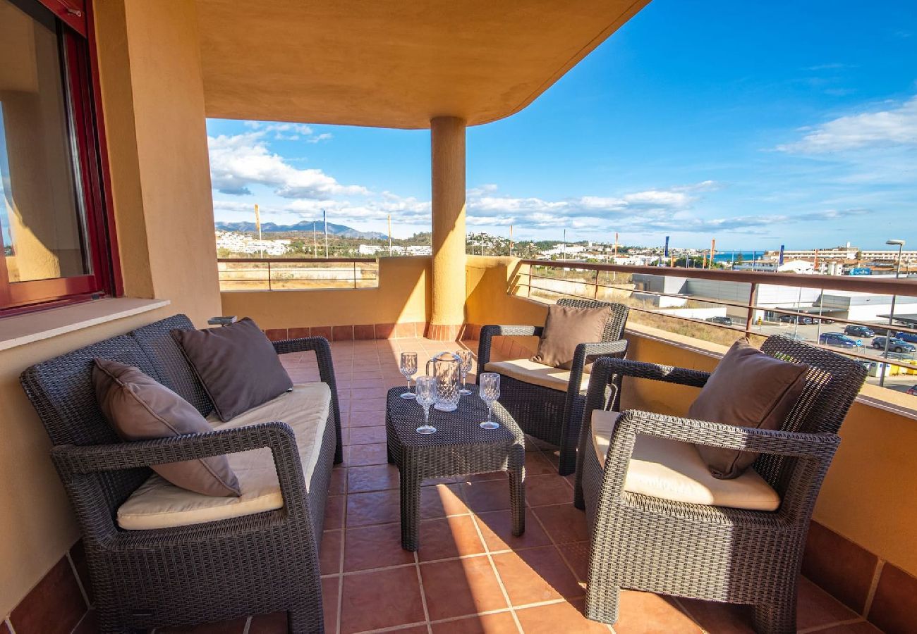 Apartment in La Cala de Mijas - 3 bed, La Cala Azul @ La Cala 