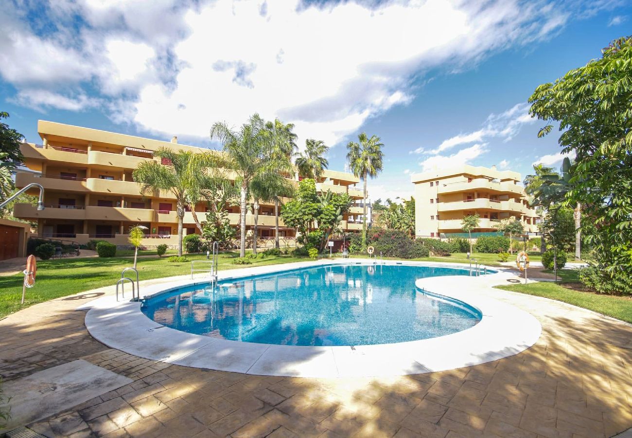 Apartment in La Cala de Mijas - 3 bed, La Cala Azul @ La Cala 