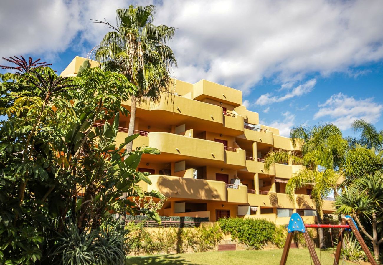 Apartment in La Cala de Mijas - 3 bed, La Cala Azul @ La Cala 