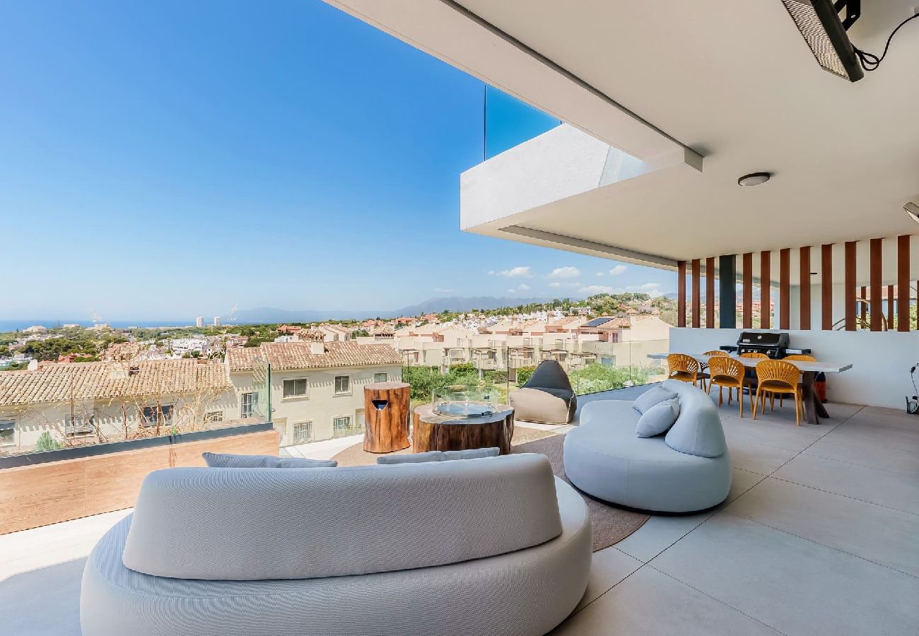 Apartment in Marbella - Villa Vida - Luxury Penthouse with Panoramic Views 