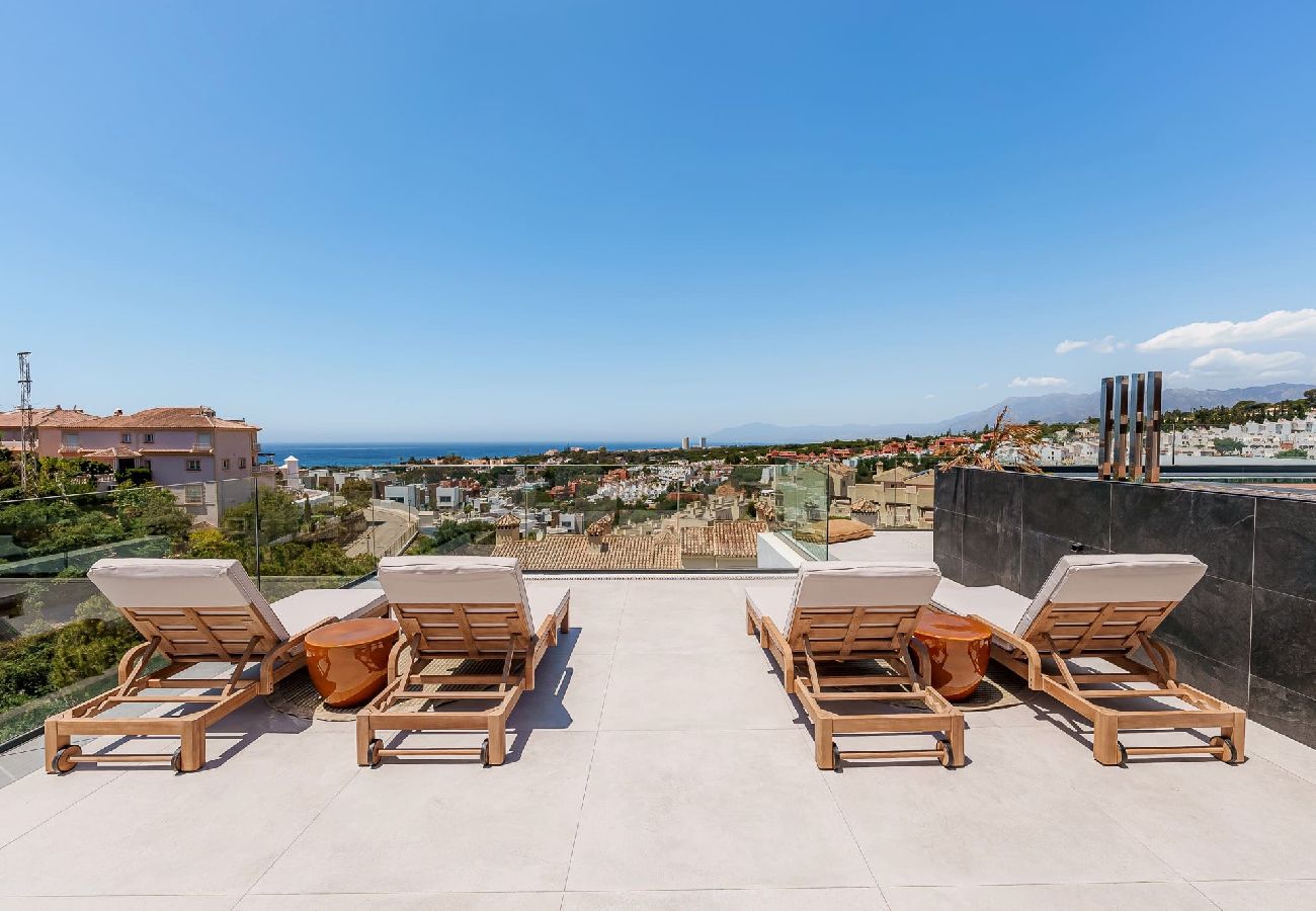 Apartment in Marbella - Villa Vida - Luxury Penthouse with Panoramic Views 