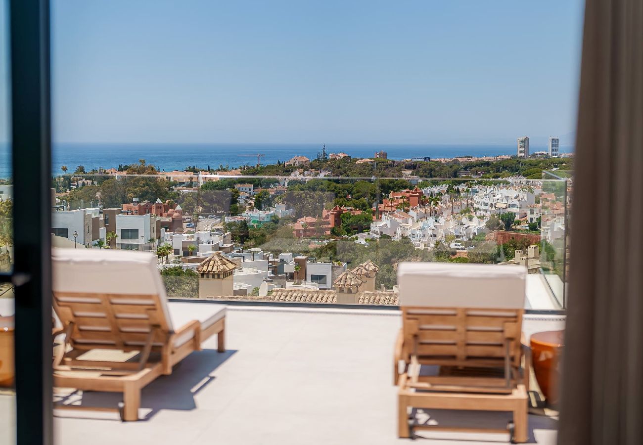 Apartment in Marbella - Villa Vida - Luxury Penthouse with Panoramic Views 