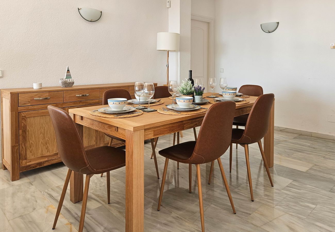 Apartment in Mijas Costa - 3 bedroom penthouse apartment in Calahonda 