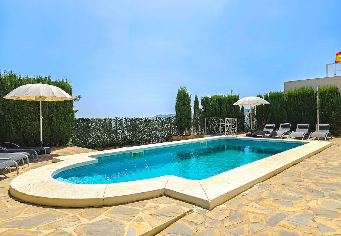 Villa in Mijas Costa - Beautiful 5 bed villa with pool 