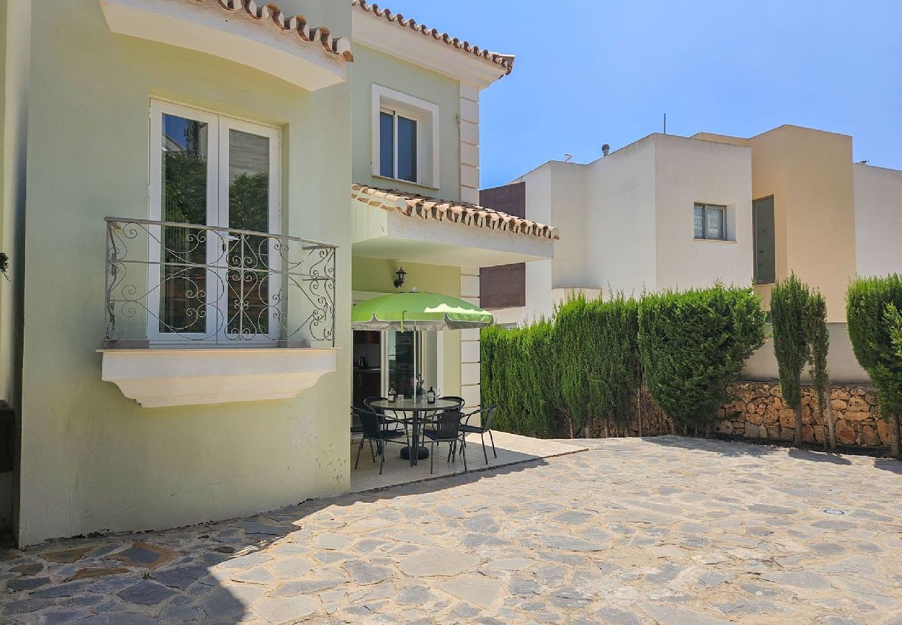 Villa in Mijas Costa - Beautiful 5 bed villa with pool 