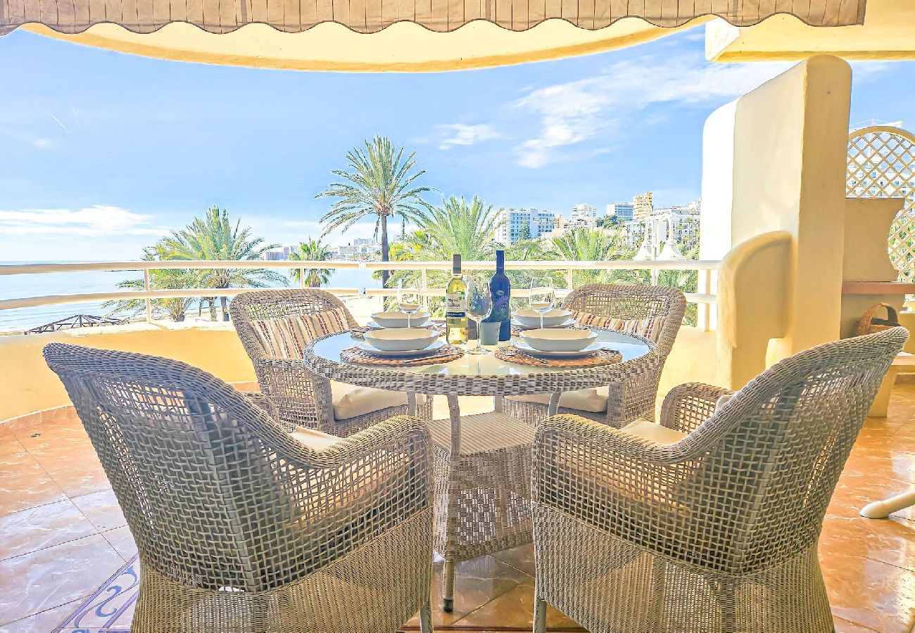 Apartment in Benalmádena - Beachfront property @ Benalmadena marina 