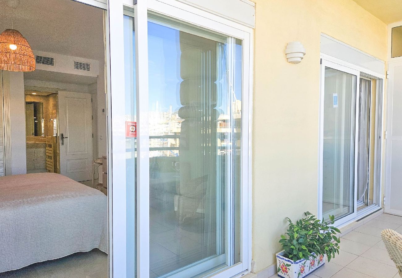 Apartment in Benalmádena - Beachfront property @ Benalmadena marina 