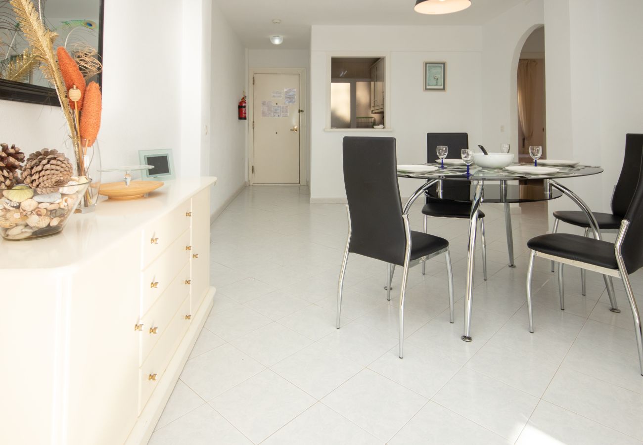 Apartment in Mijas Costa - 2 Bedroom Holiday Rental Apartment 600m from beach