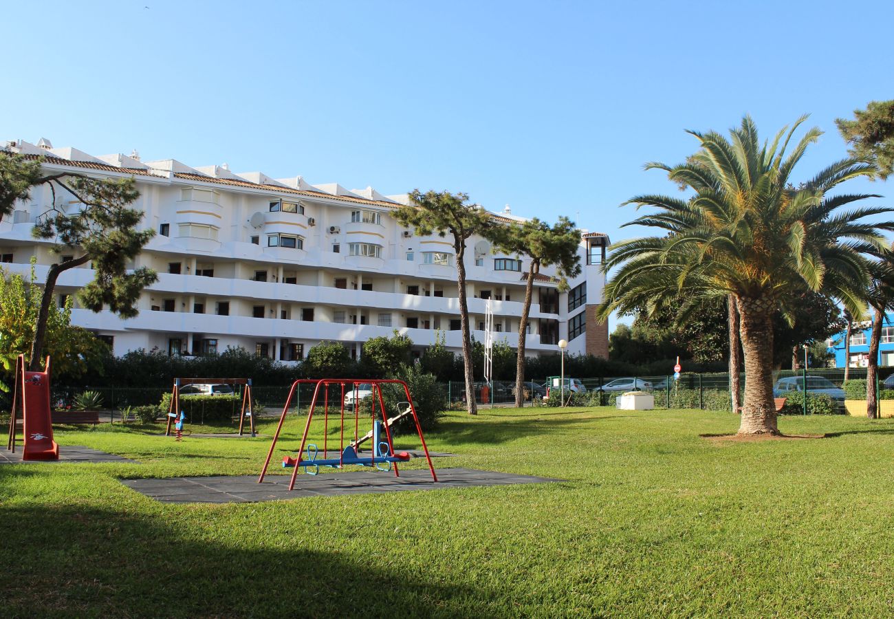 Apartment in Mijas Costa - 2 bedroom apartment on the beach Alagida Calahonda