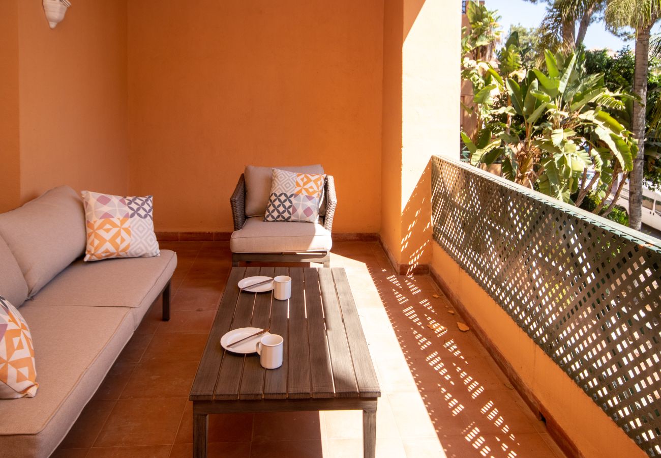 Apartment in Mijas Costa - 2 Bedroom Apartment in Oasis Resort in Riviera del Sol