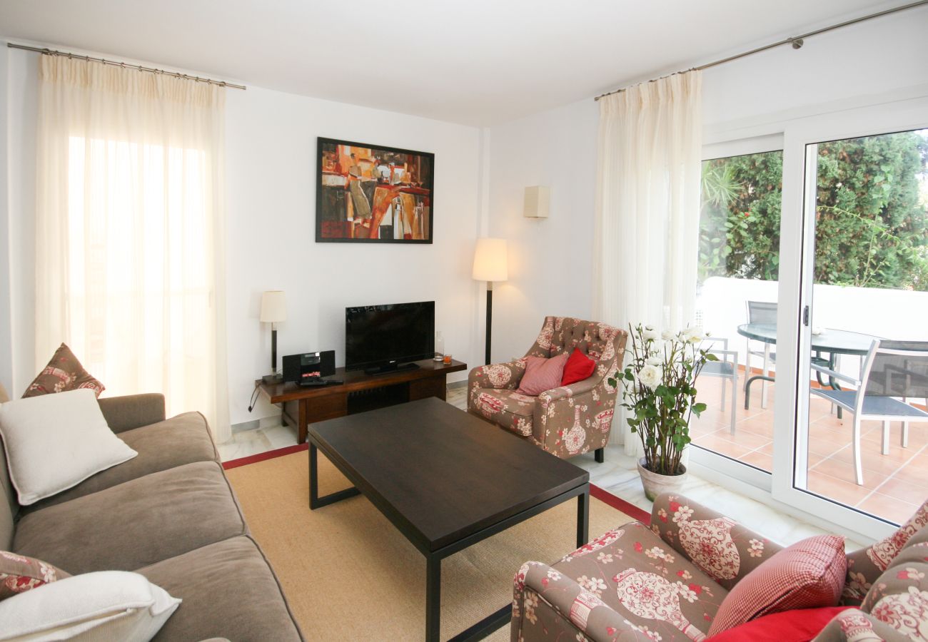 Apartment in Marbella - Two bedroom apartment to rent in La Reserva de Marbella