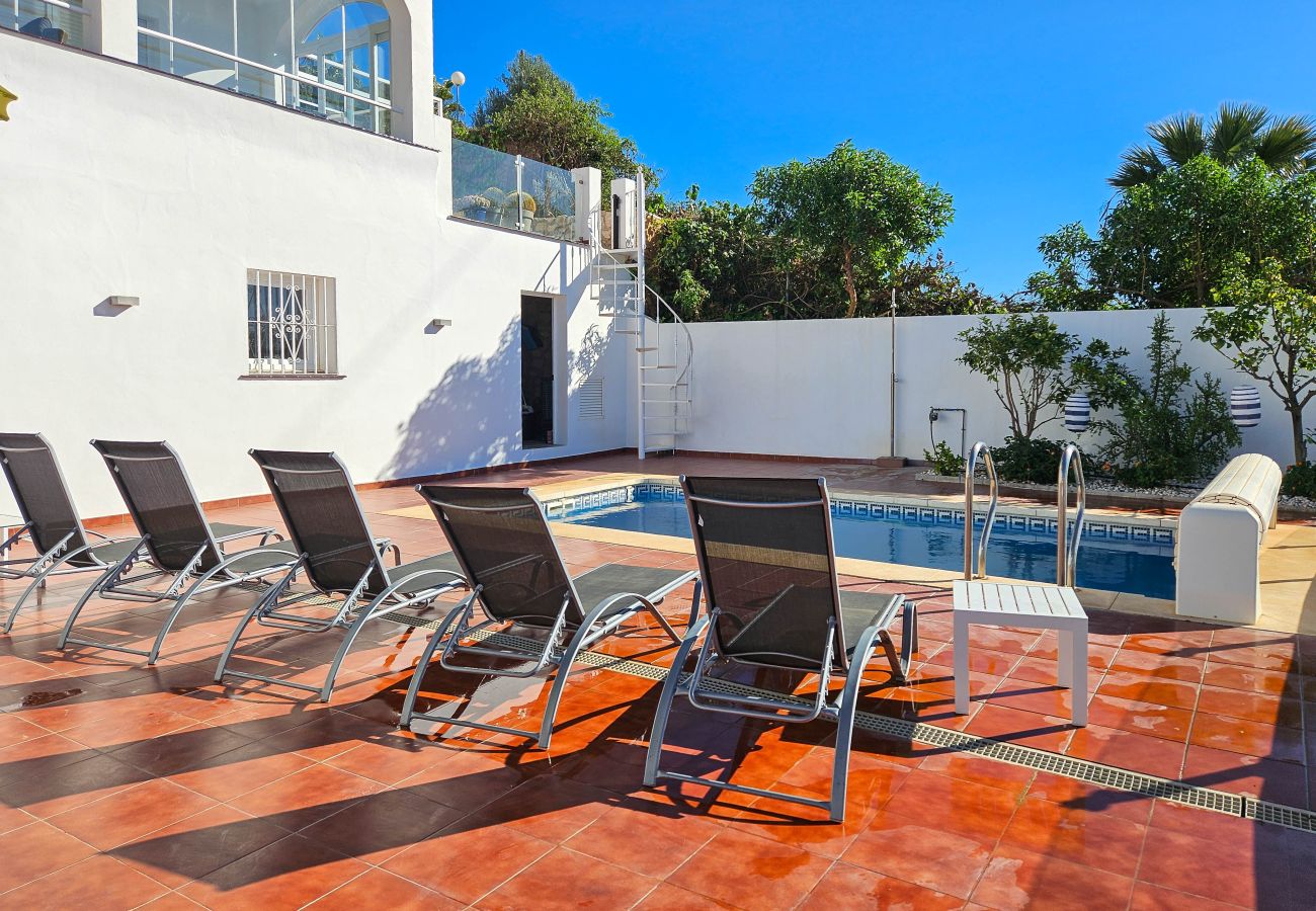 Villa in Fuengirola - Three bedroom villa with private pool in Torreblanca