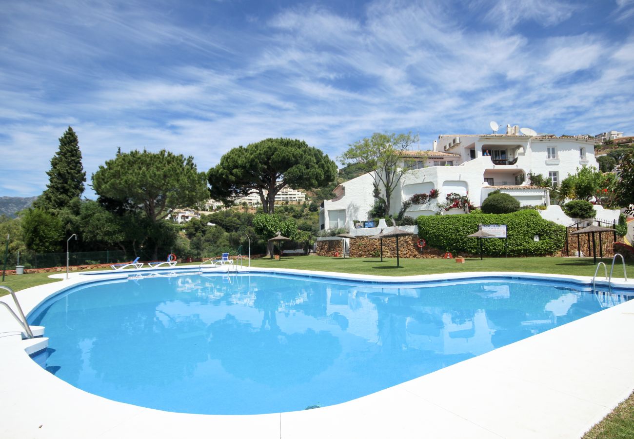 Townhouse in Marbella - Three bedroom town house to rent in Los Altos de Marbella