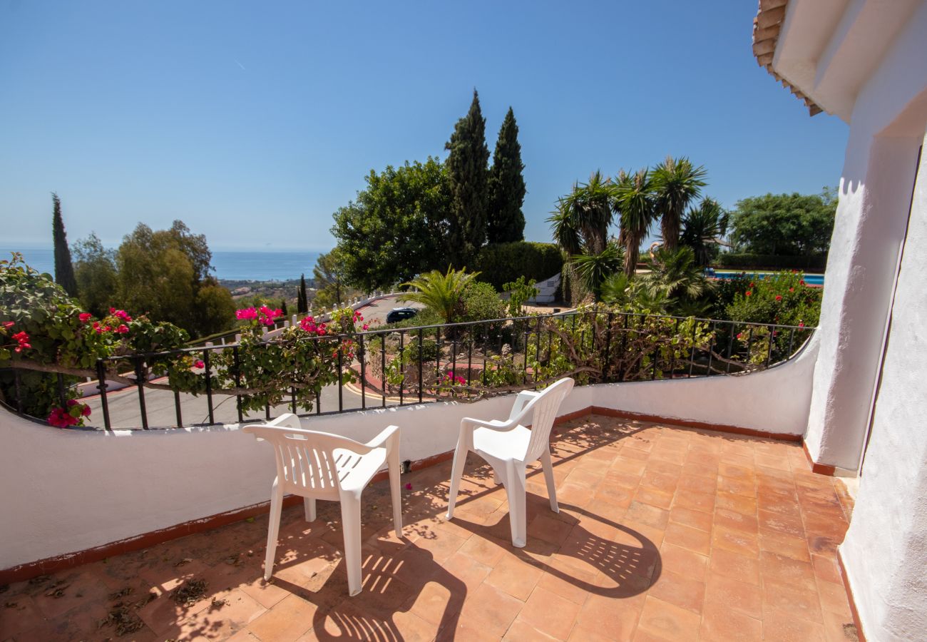 Townhouse in Marbella - Three bedroom town house to rent in Los Altos de Marbella